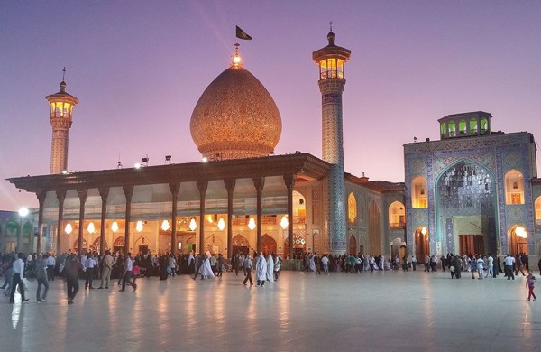 Шах Черах - лучезарная мечеть Ирана.